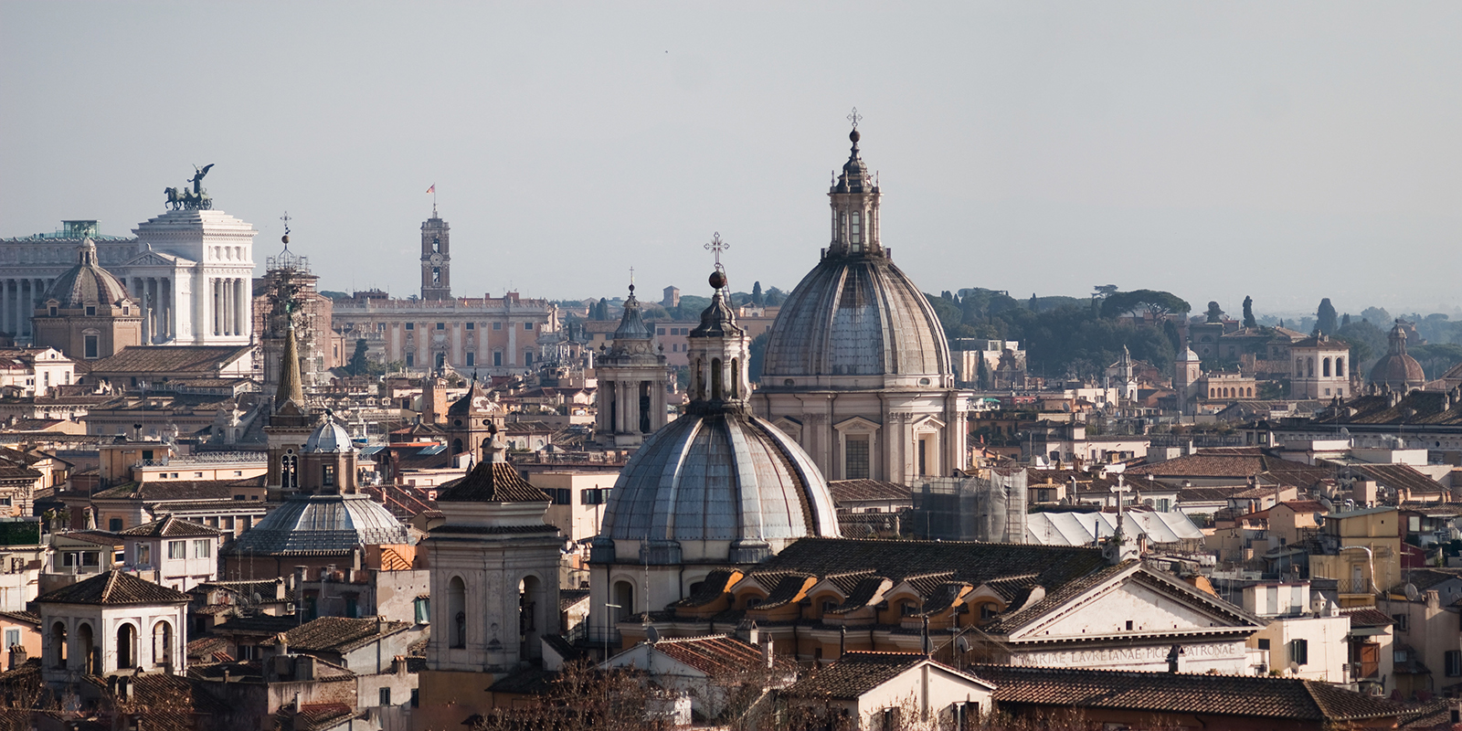 Coach rental service for school trip in Rome.